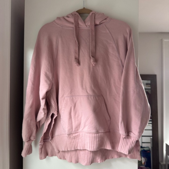 AMERICAN EAGLE | MAUVE OVERSIZE COZY SIDE SLIT ATHLEISURE FREE PEOPLE HOODIE - Picture 3 of 10